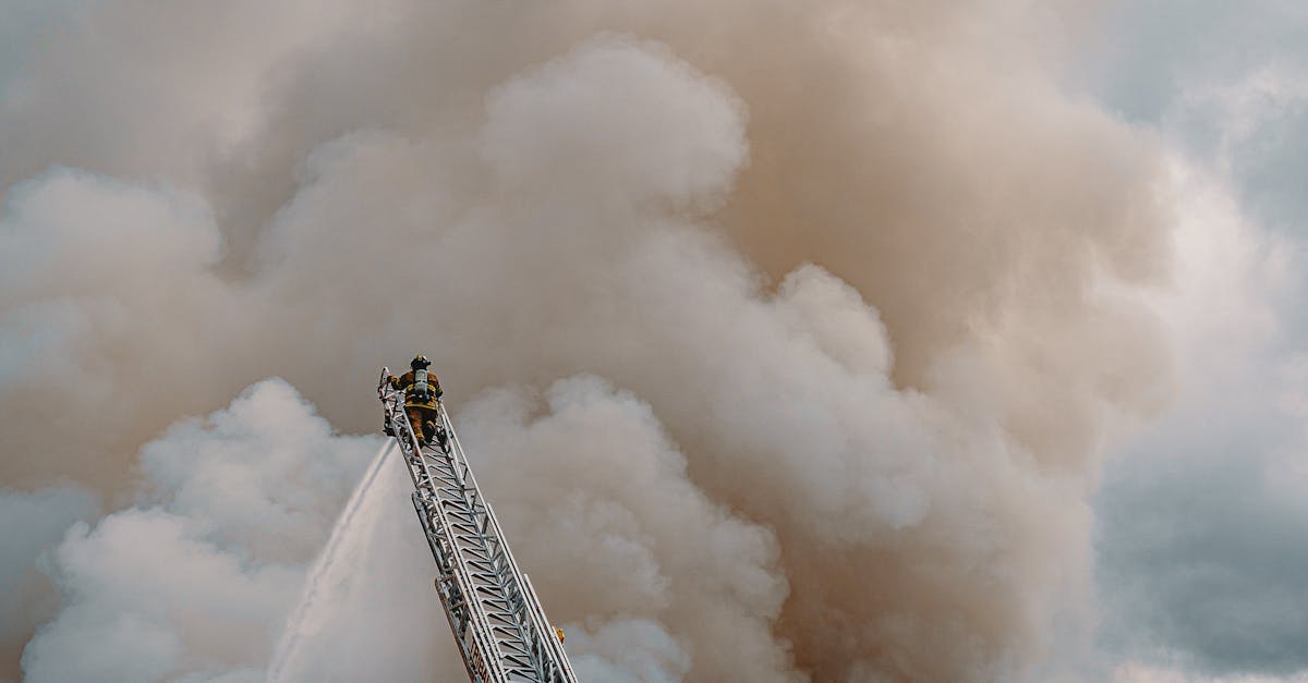 découvrez les responsabilités essentielles des employeurs envers leurs employés, y compris la sécurité au travail, le respect des droits et la création d'un environnement de travail sain et productif.